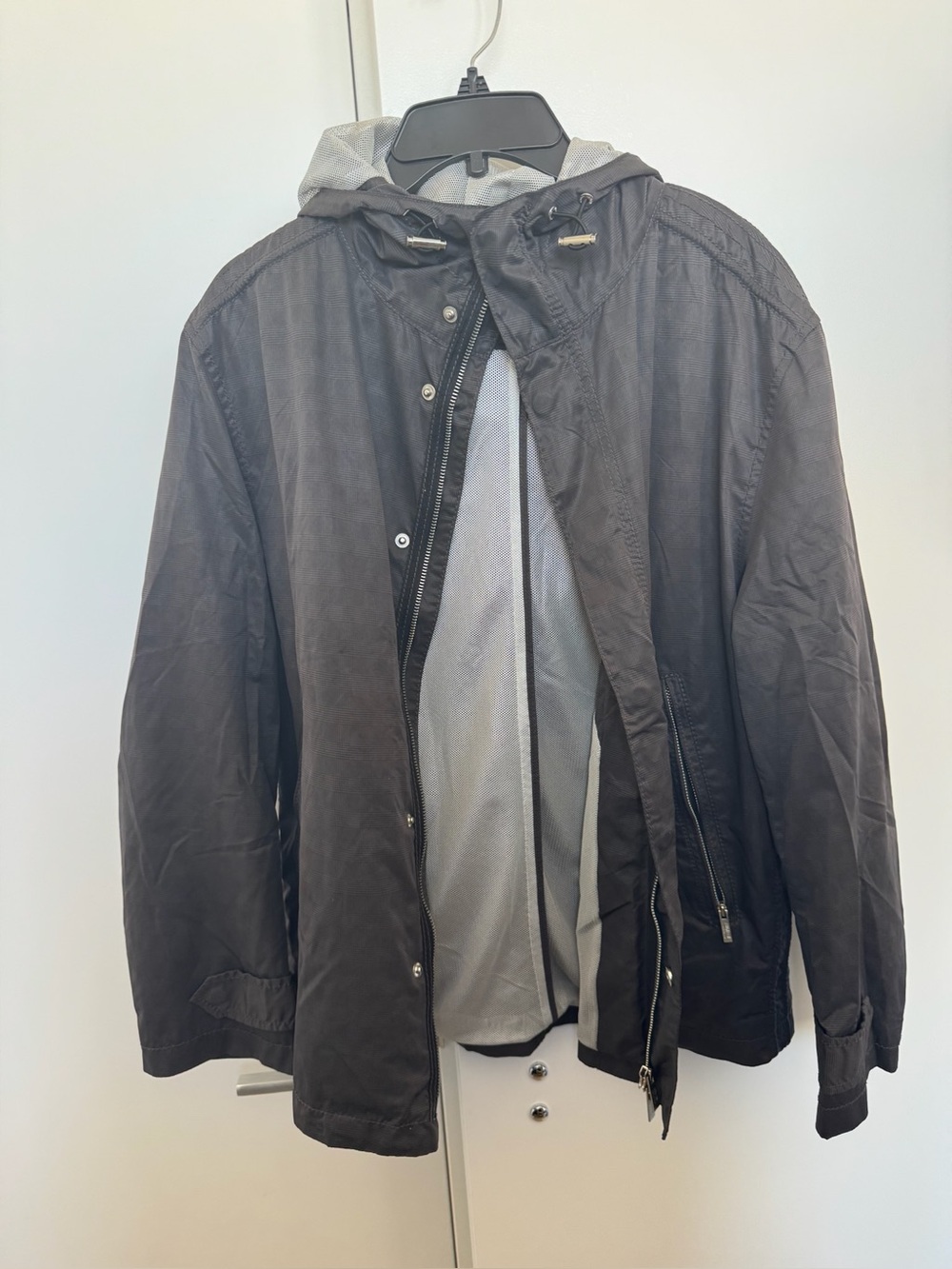 Armani Collezioni Men's Black Hooded Windbreaker Jacket size IT 54